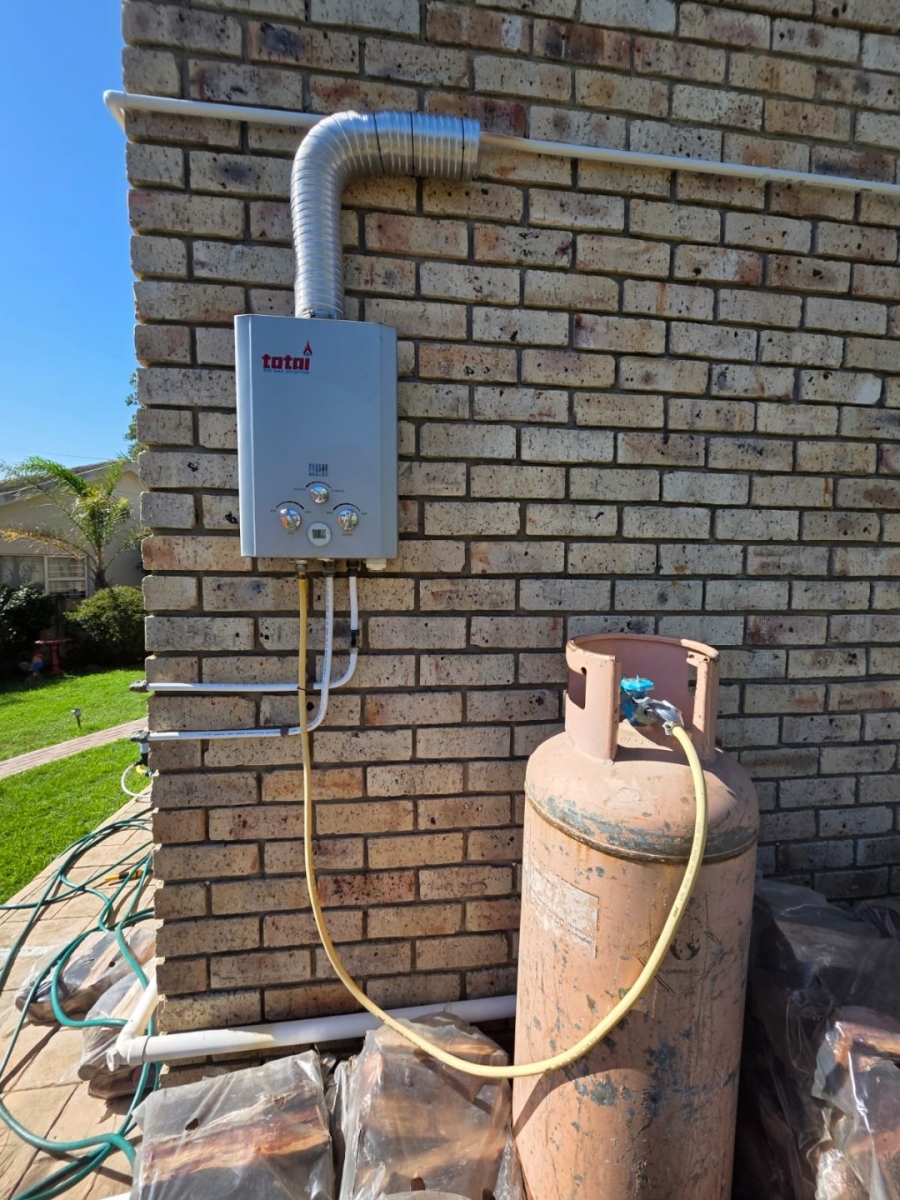 4 Bedroom Property for Sale in Aston Bay Eastern Cape